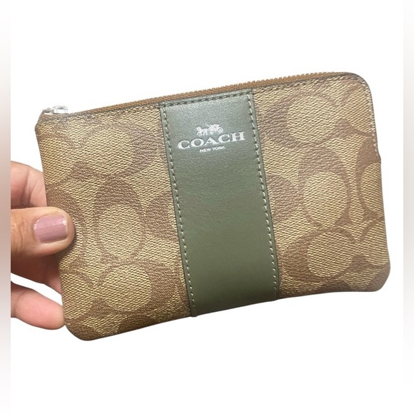 COACH Wristlet - Picture 1 of 9